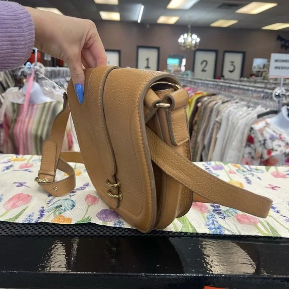 Banana Republic Camel Crossbody Bag - Picture 2 of 5